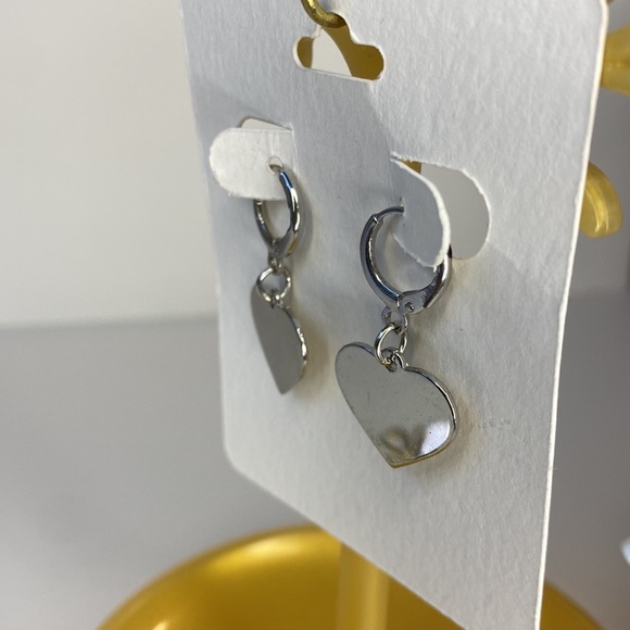 2two pairs Heart dangle earrings - Picture 8 of 9